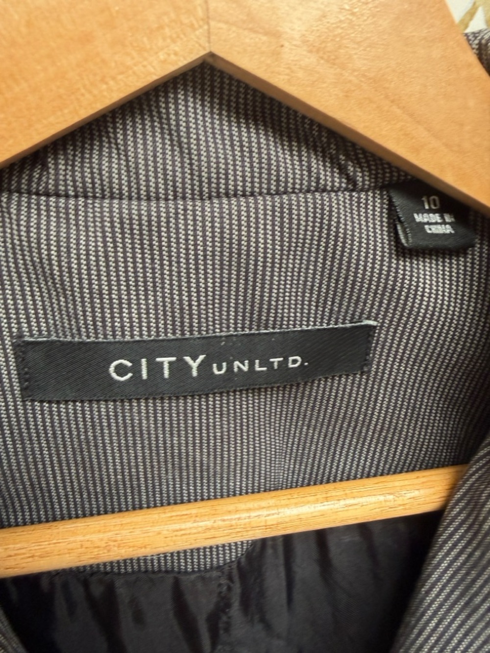 City UNLTD Pinstripe Blazer Charcoal Gray Button Structured Size 10 - Picture 6 of 12